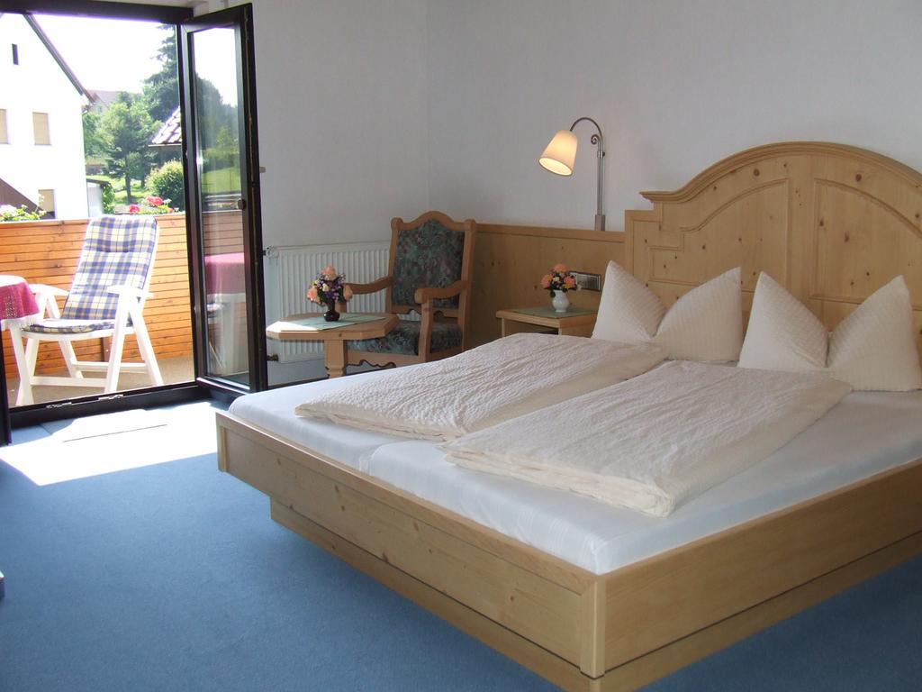 Hotel Drei Lilien Waldbrunn  Zimmer foto