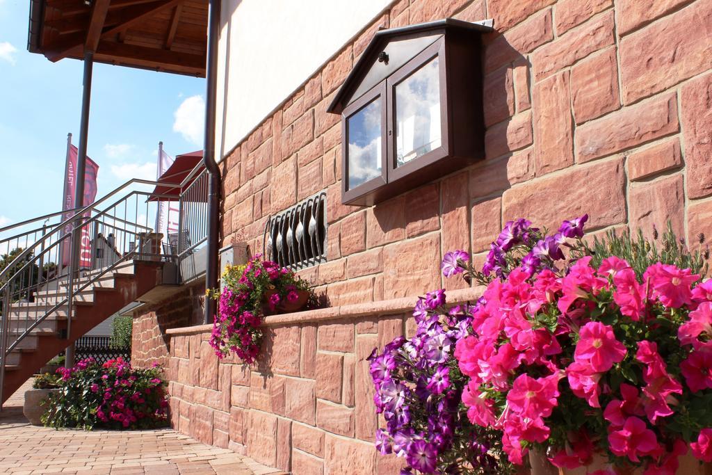 Hotel Drei Lilien Waldbrunn  Exterior foto